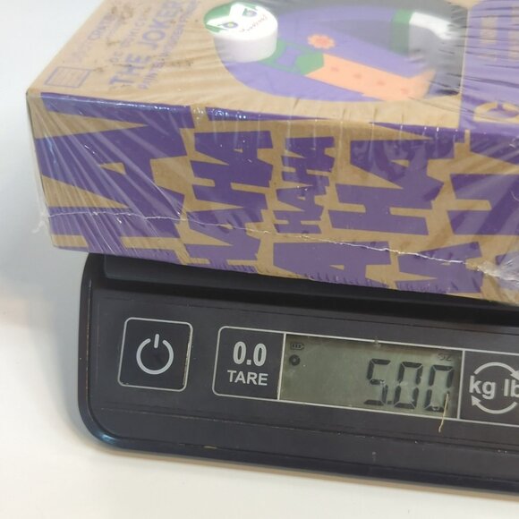 DC Comics The Joker Painted Wooden Figure Loot Crate Exclusive Sealed - Picture 5 of 5